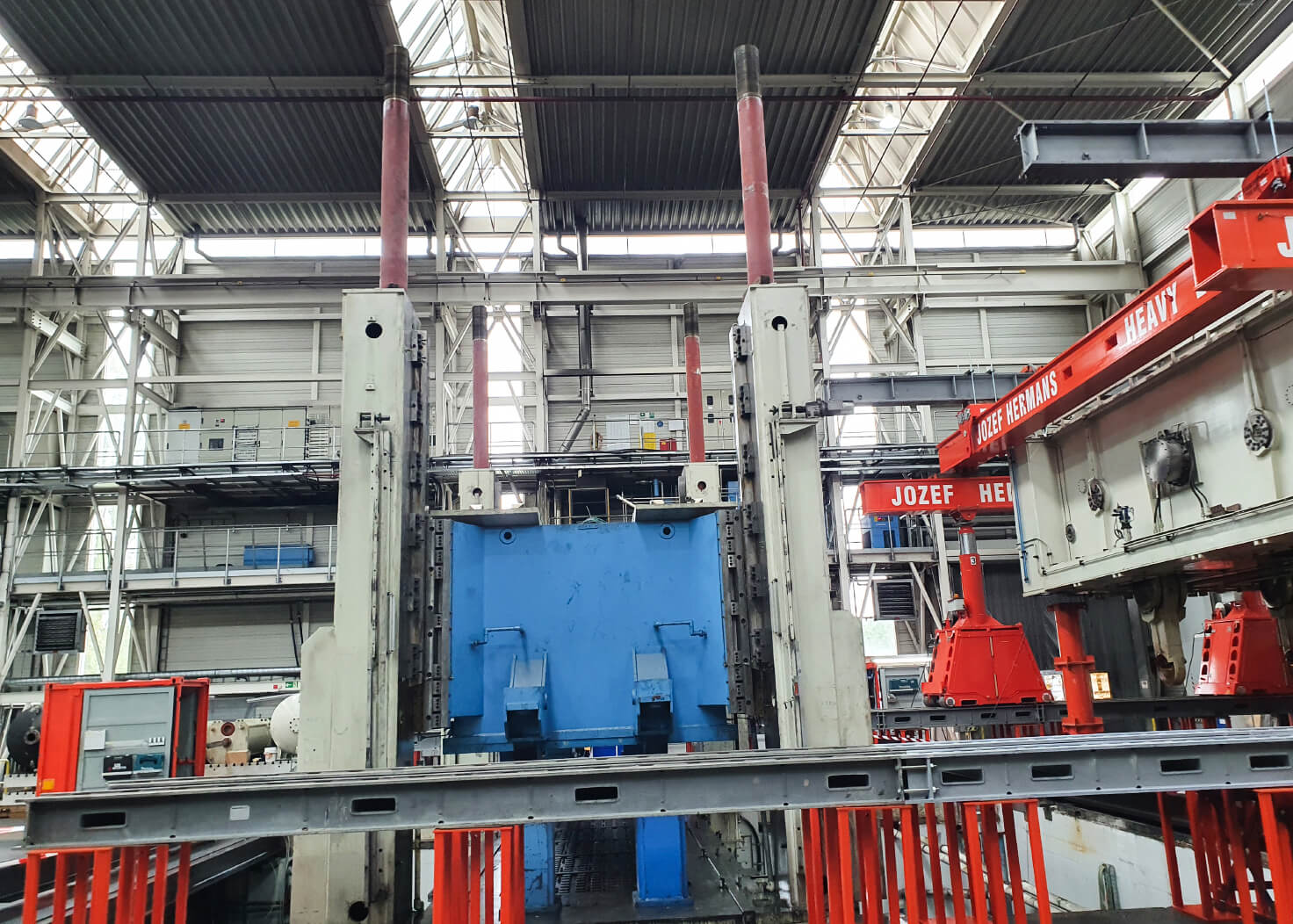 PSV GmbH - Pressen – Service & Vertrieb - Maschinenverlagerung - 2.000t ISGEC