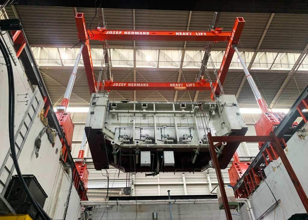 PSV GmbH - Pressen – Service & Vertrieb - Maschinenverlagerung - 2.000t ISGEC