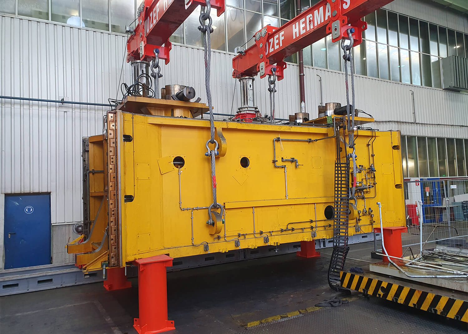 PSV GmbH - Pressen – Service & Vertrieb - Maschinenverlagerung - 2.000t Schuler Presse