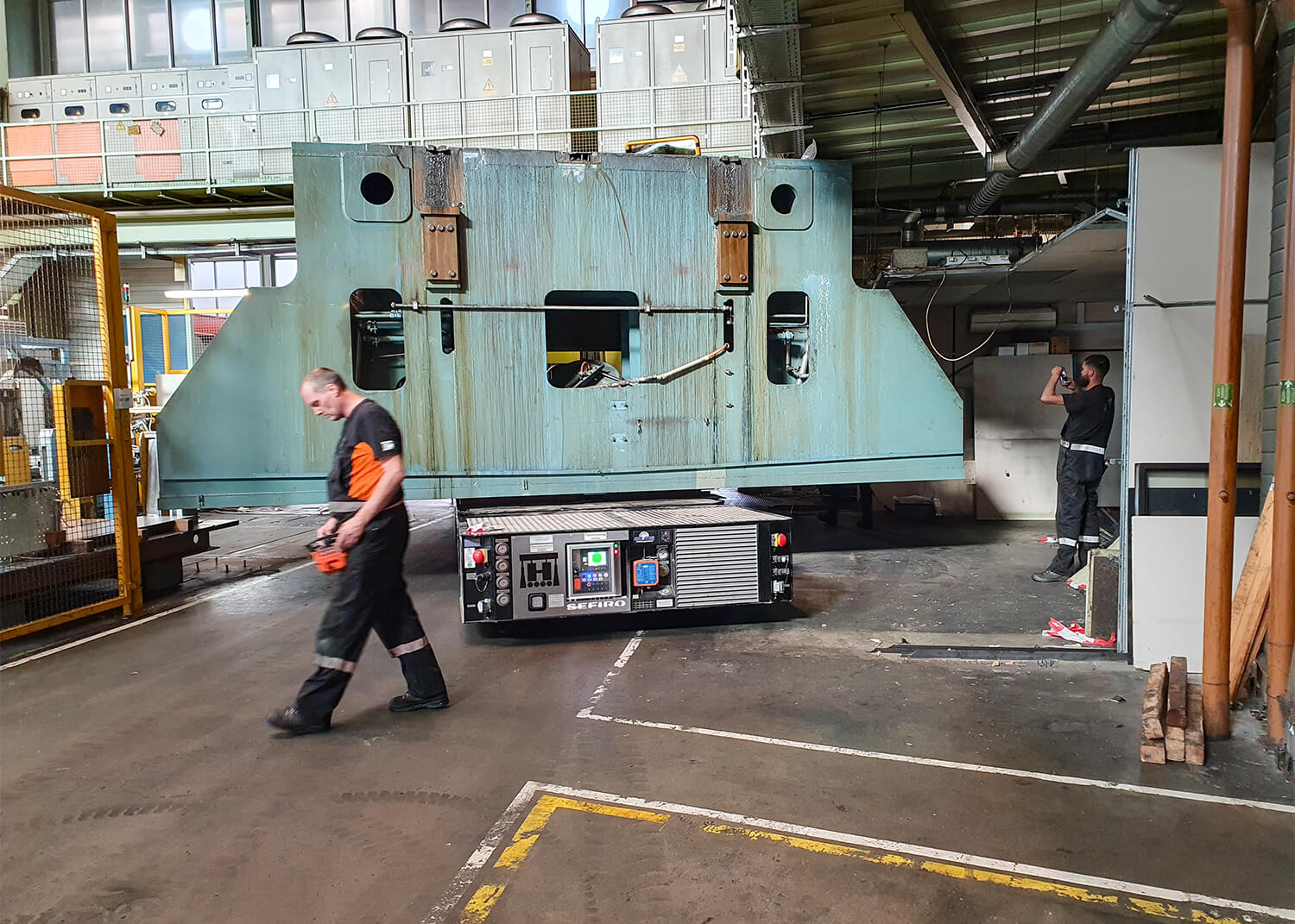 PSV GmbH - Pressen – Service & Vertrieb - Maschinenverlagerung - 2.000t Schuler Presse