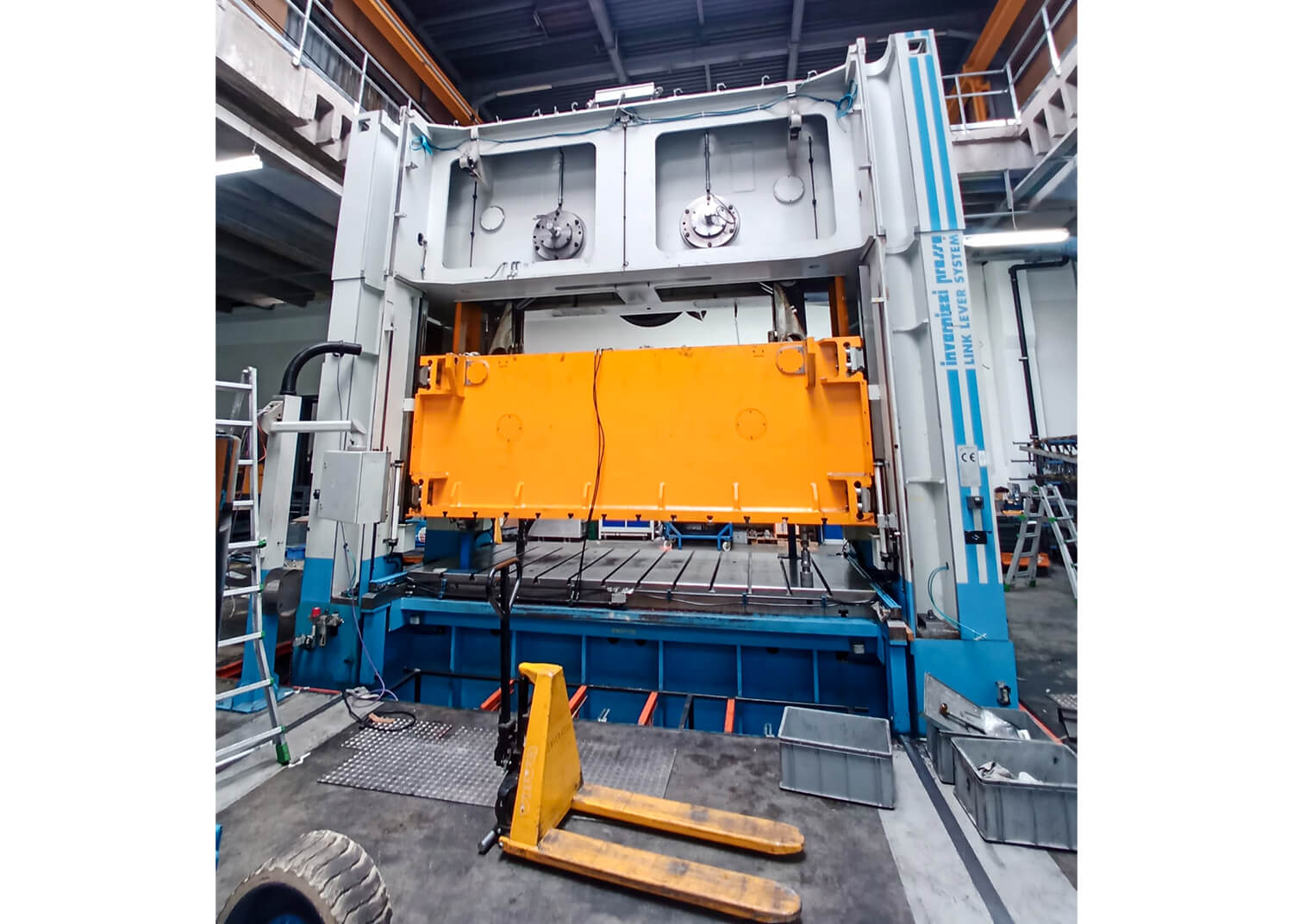 PSV GmbH - Pressen – Service & Vertrieb - Maschinenverlagerung - 400t Invernizzi Presse
