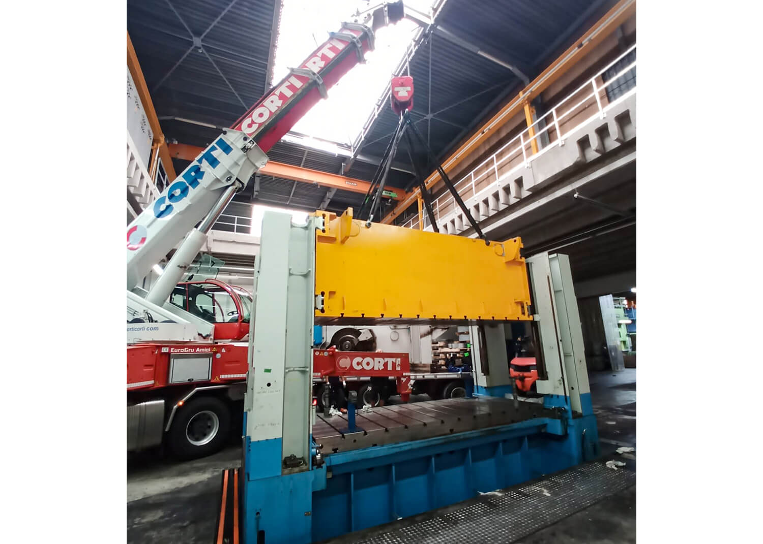 PSV GmbH - Pressen – Service & Vertrieb - Maschinenverlagerung - 400t Invernizzi Presse