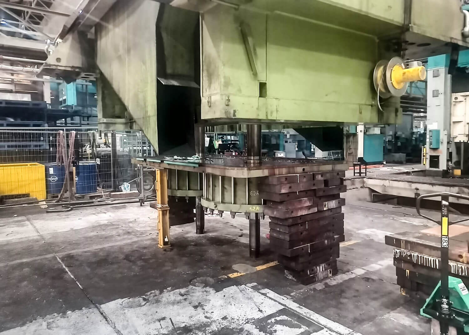 PSV GmbH - Pressen – Service & Vertrieb - Maschinenverlagerung - 800t KRUPP Pressenstraße
