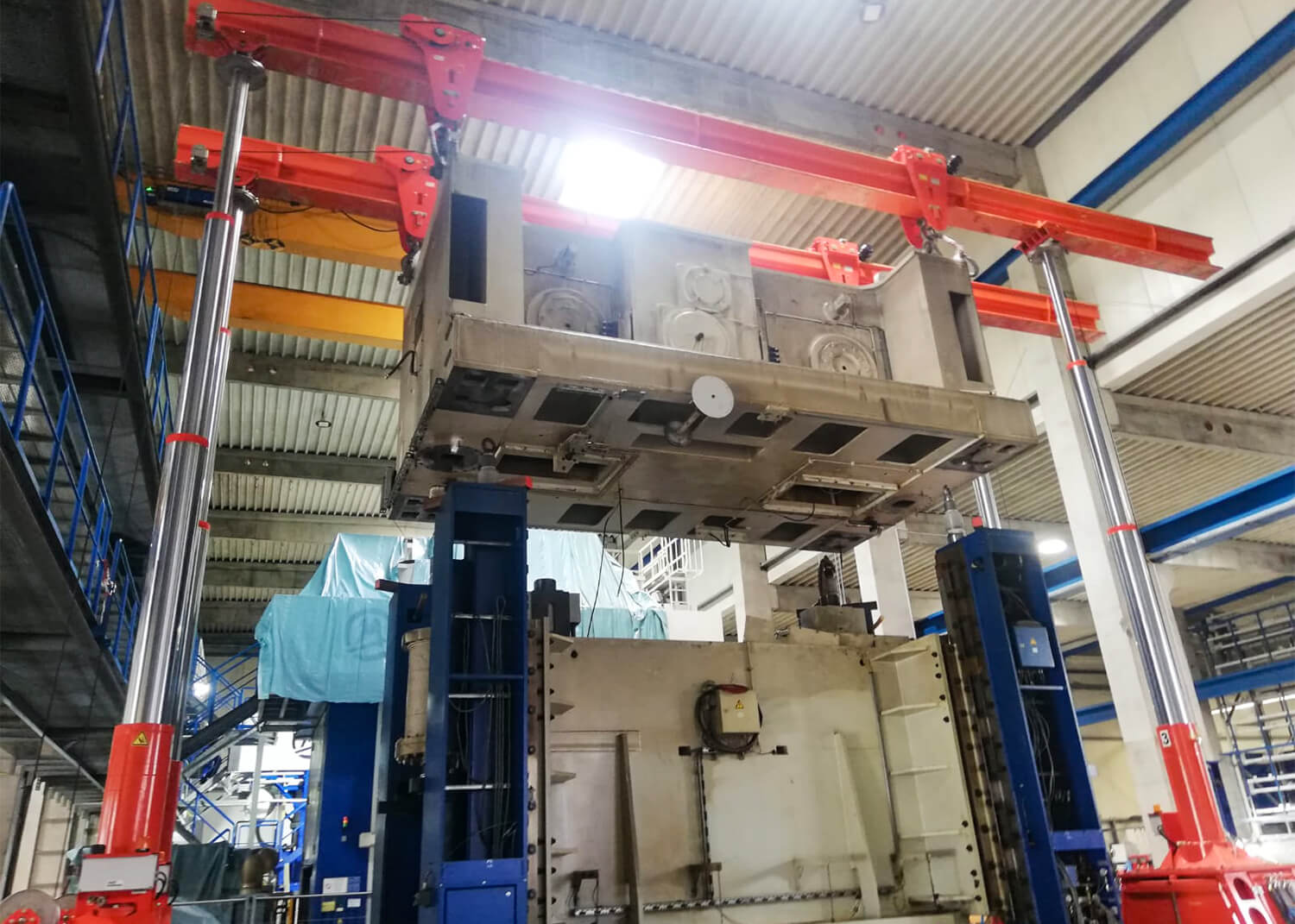 PSV GmbH - Pressen – Service & Vertrieb - Maschinenverlagerung - 800t Weingarten Presse
